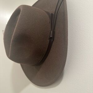 100% Wool Felt Hat, never worn.